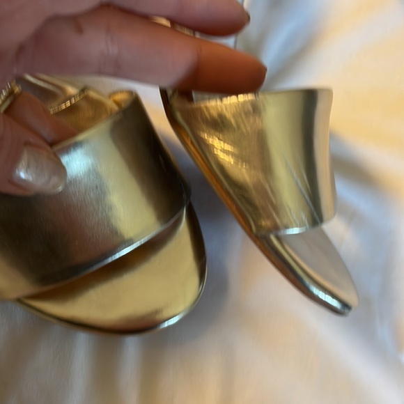 Katy Perry The Liz Block Heeled Sandal with Ankle Strap in gold - Picture 9 of 11